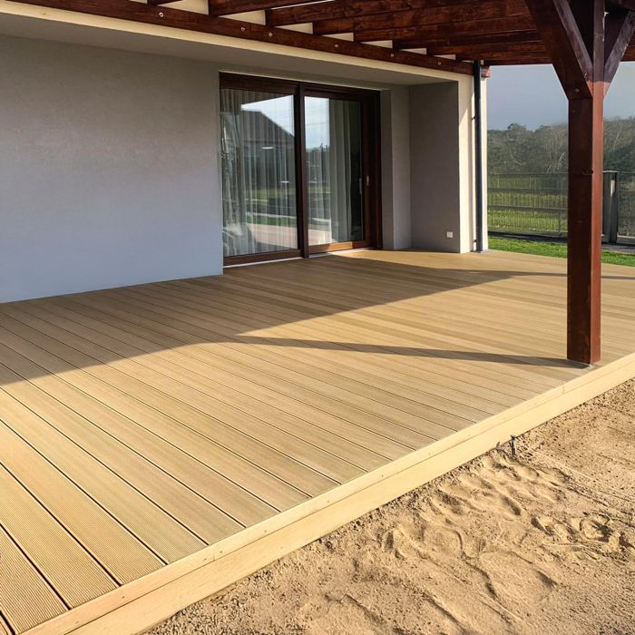 Deska Tarasowa Kompozytowa Standard 15 Miodowy Teak – dł. 3 m