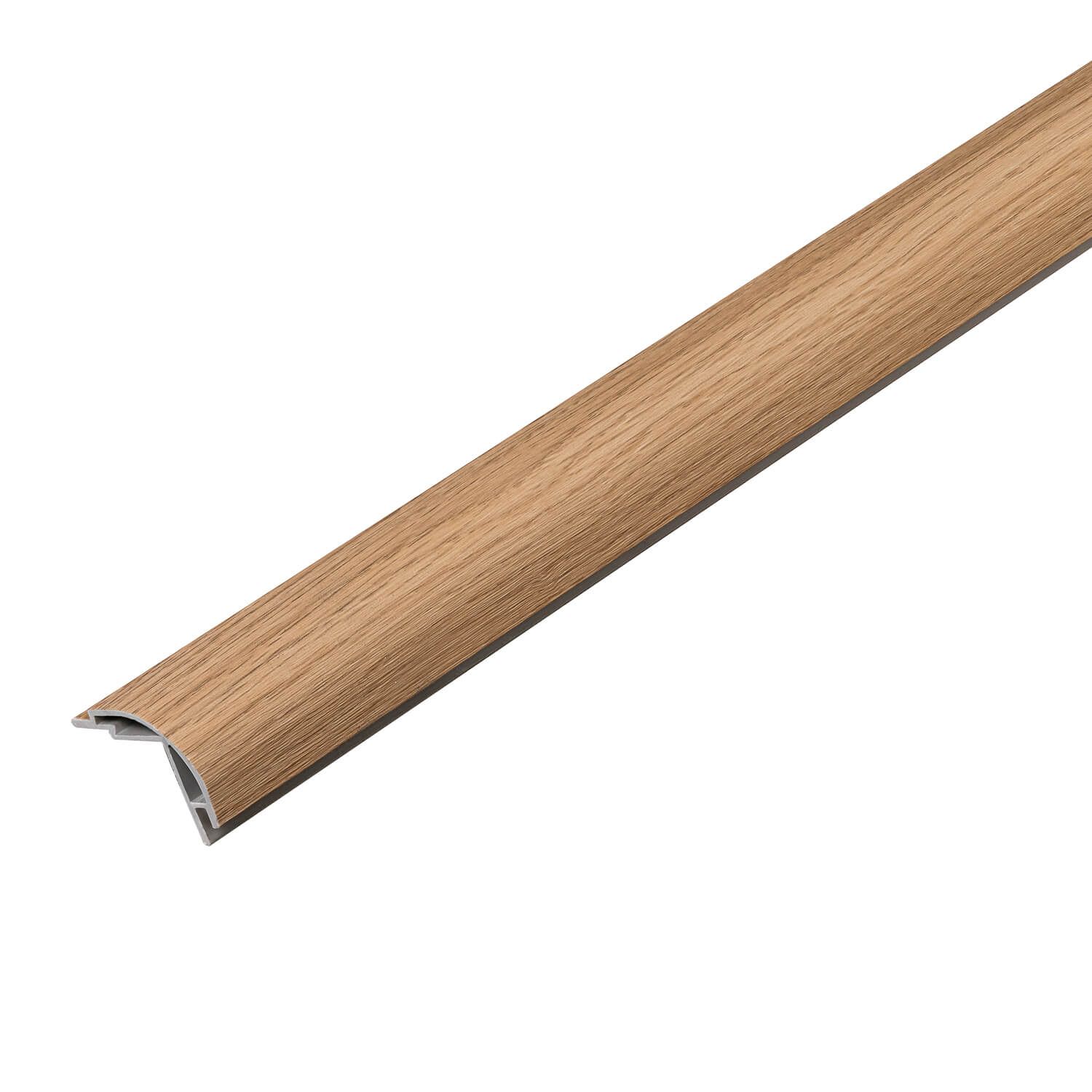 SPC Outer Corner Golden Oak Matt 3 x 2.8 cm – 2.8 m SPC Outer Corner Golden Oak Matt 3 x 2.8 cm – 2.8 m