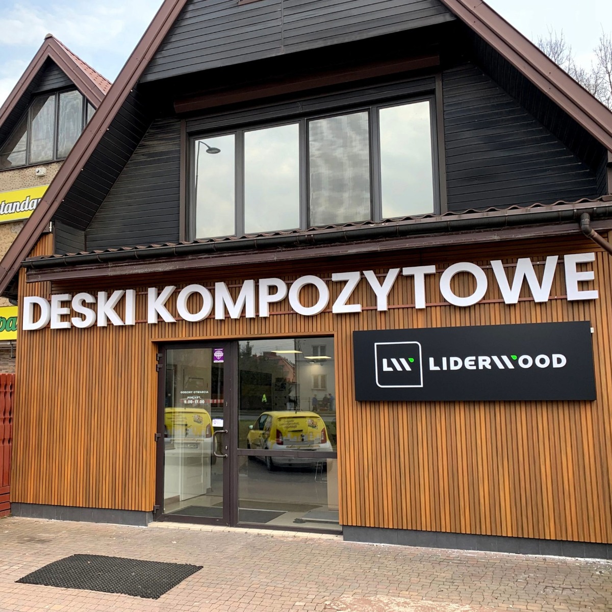 Liderwood boards and wall slats in Warsaw - new showroom opening announced