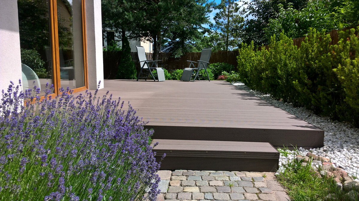 Garden Arrangement – WPC decking board Standard Brown