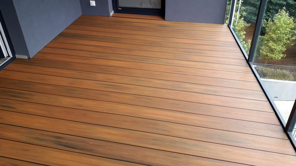 Balcony made of composite decking boards Premium Amber