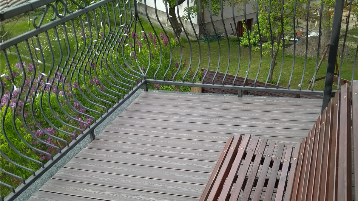 Balcony made of composite decking board 3D Brown