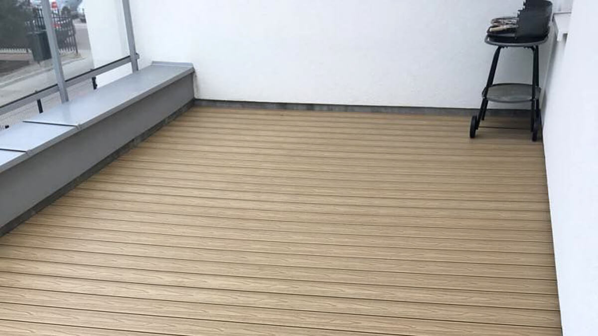 Balcony made of composite decking board 3D Honey Teak
