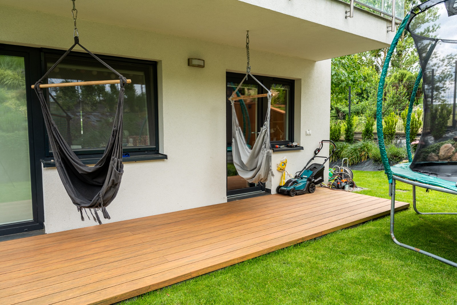 Terrace and garden structures in Amber tones