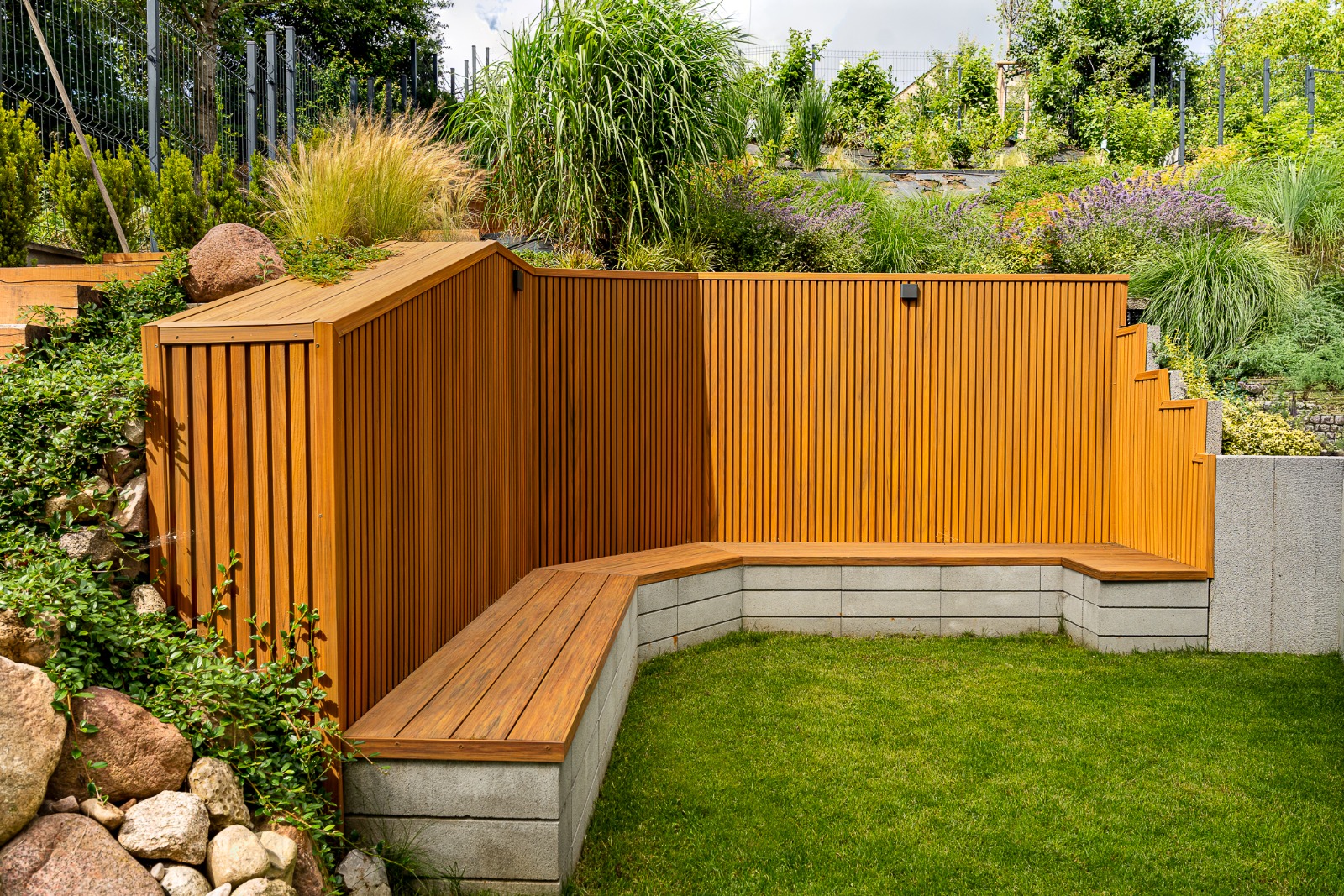 Terrace and garden structures in Amber tones