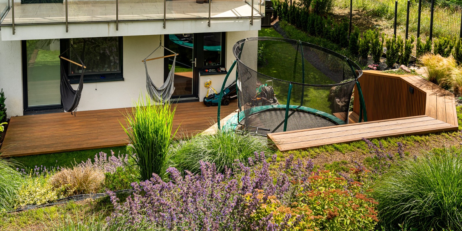 Terrace and garden structures in Amber tones