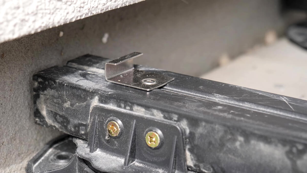 Installation of composite decking board Premium Antique