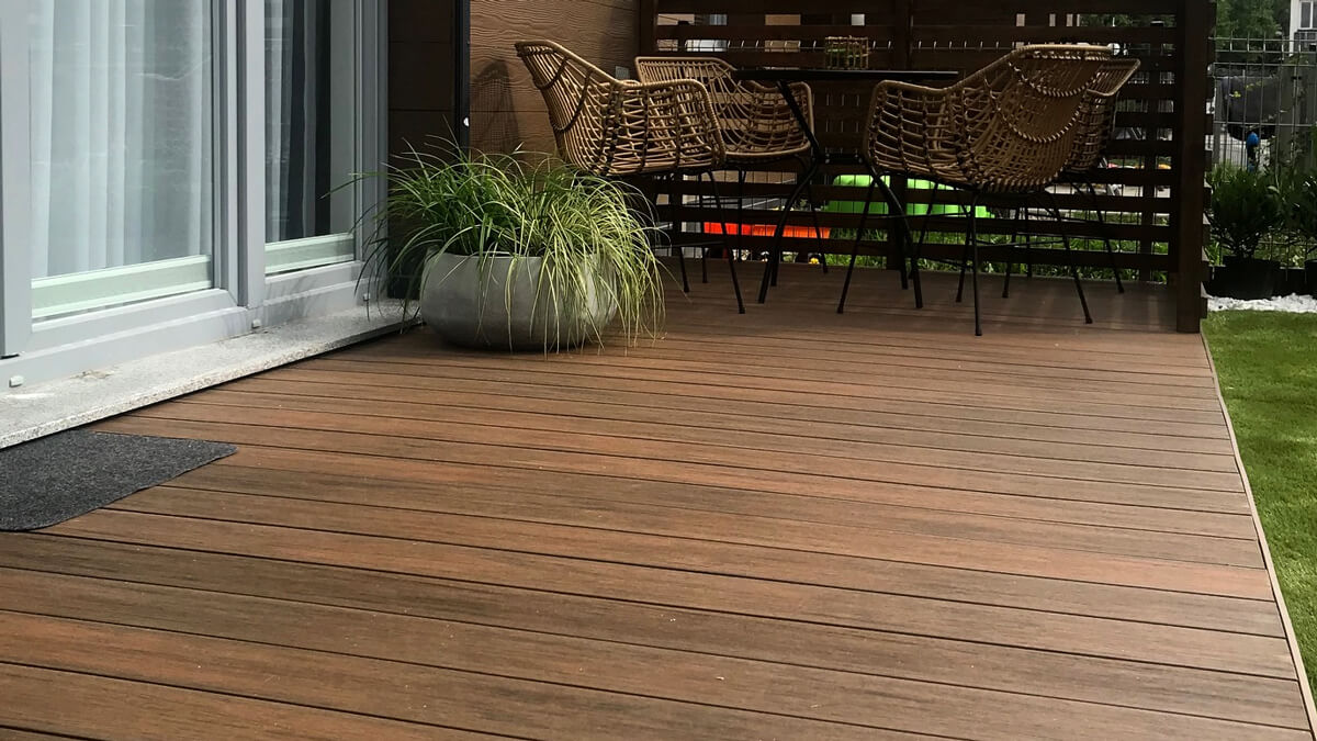 Terrace in a townhouse, Premium Teak composite decking board