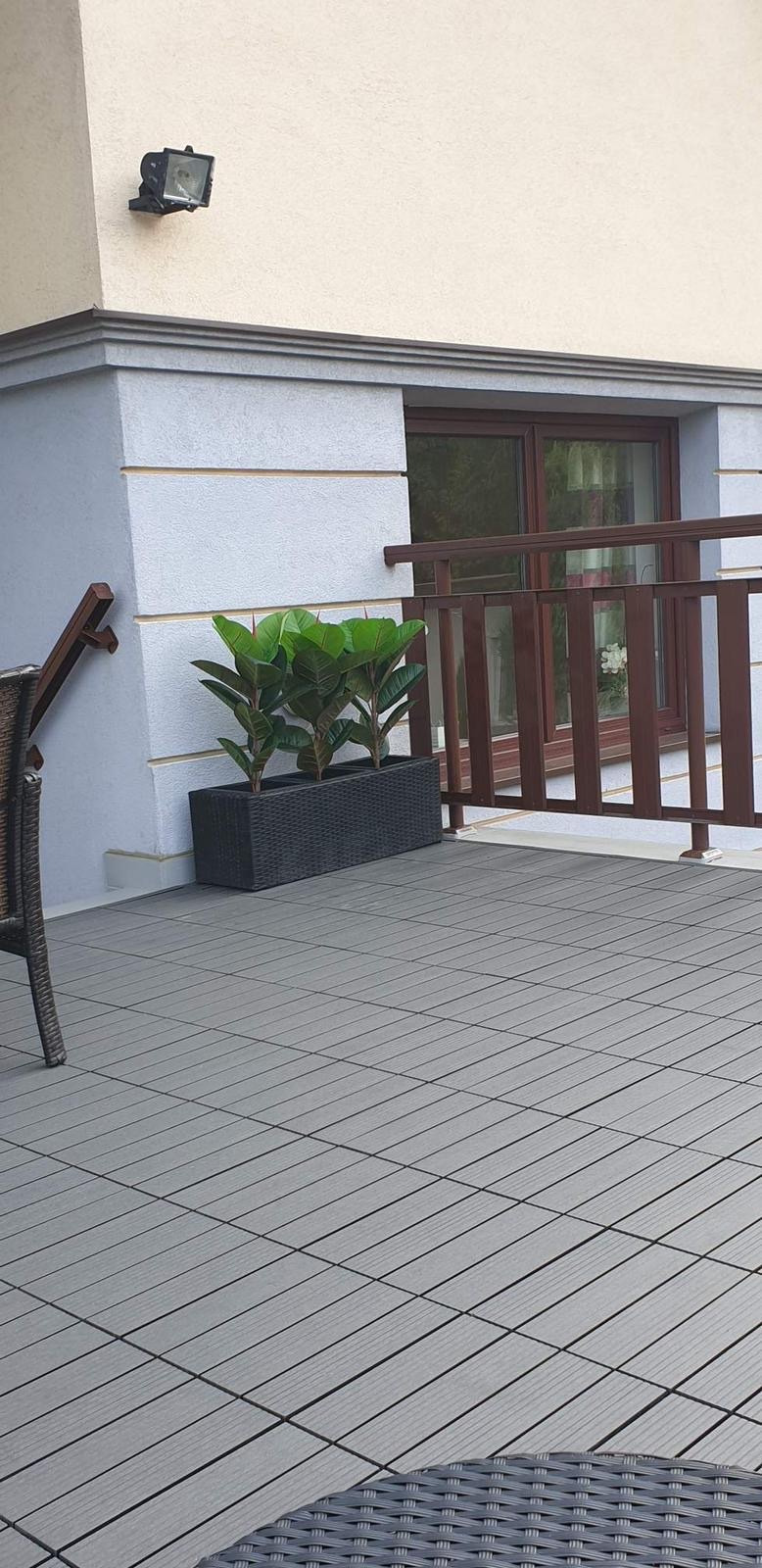 Anthracite Standard Decking tiles – Style and Durability