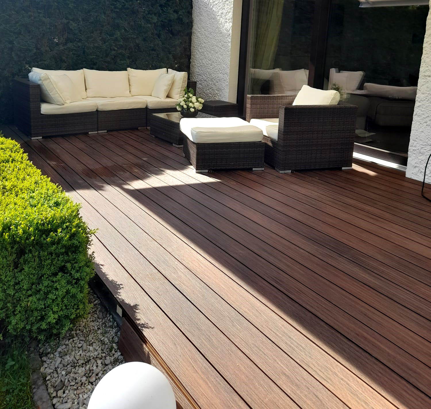 Terrace Design with a Roof – Redwood Premium Composite Decking