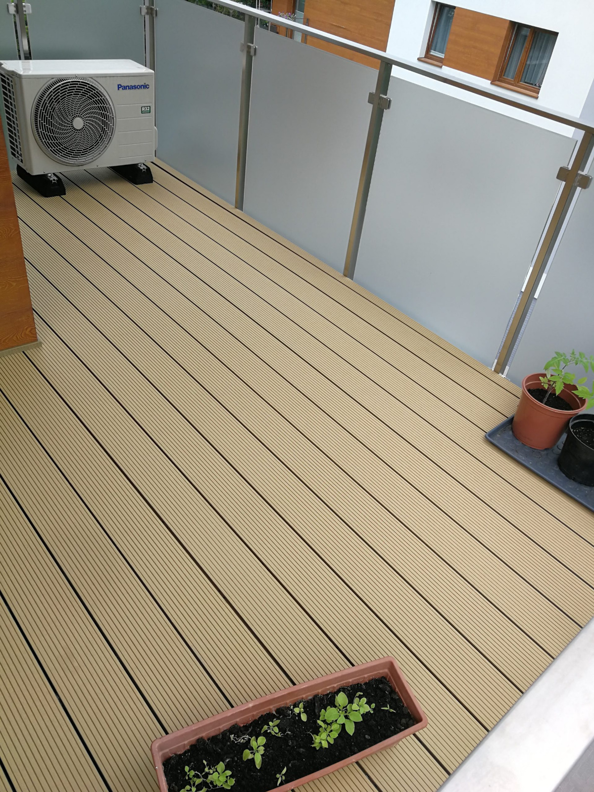 Standard Honey Teak Balcony – coziness and functionality for everyday use