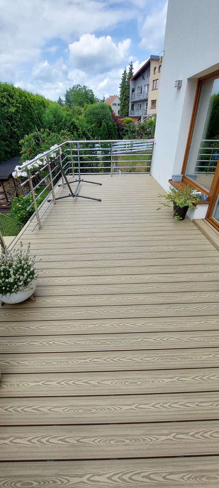 Honey Teak Balcony 3D – warm style and effortless comfort