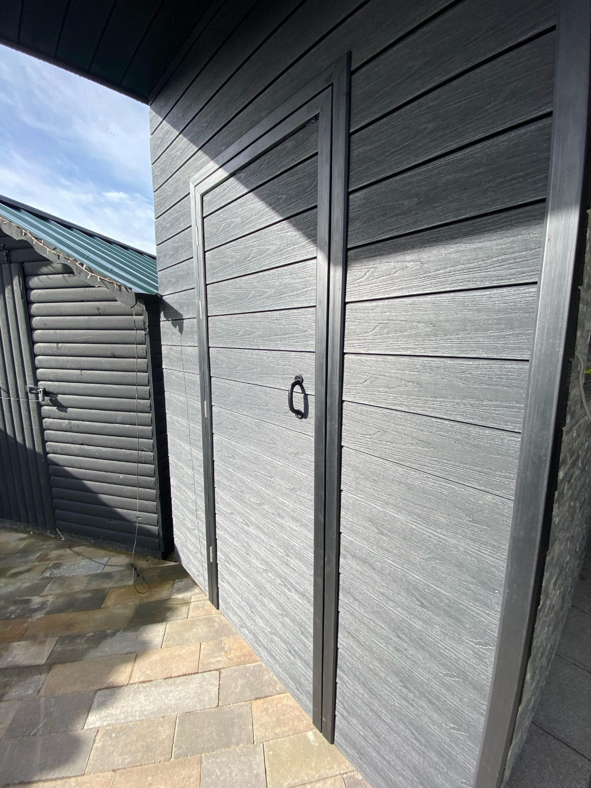 Garden house with a canopy made of Premium Gray composite boards