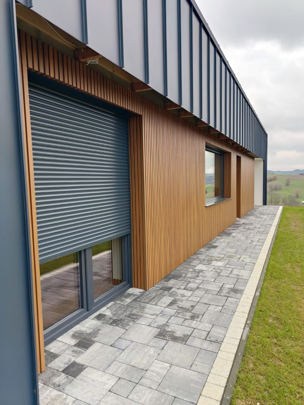 House Facade – 3D Amber Facade Slats