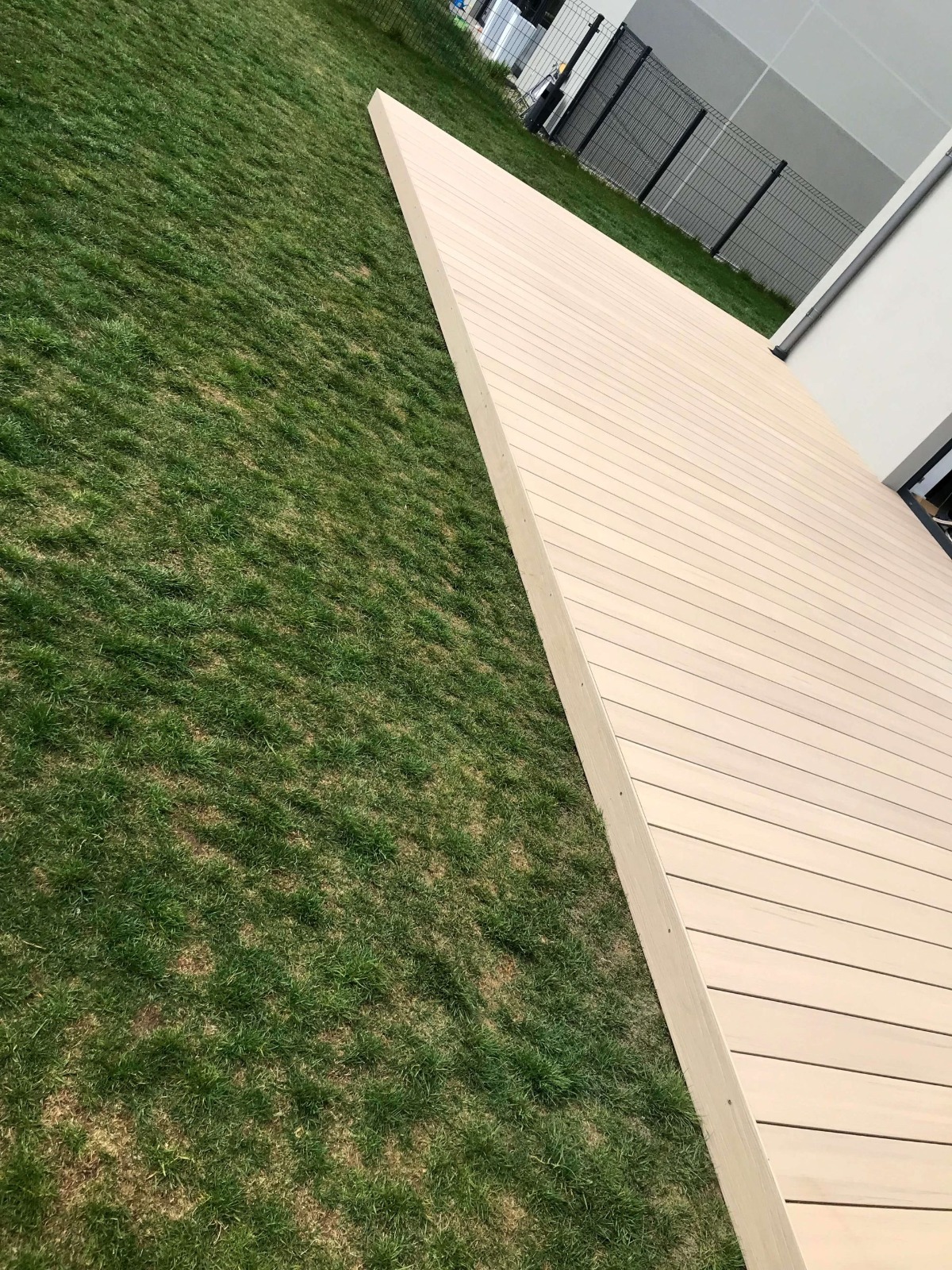 Terrace arrangement - Composite decking board Premium Ecru