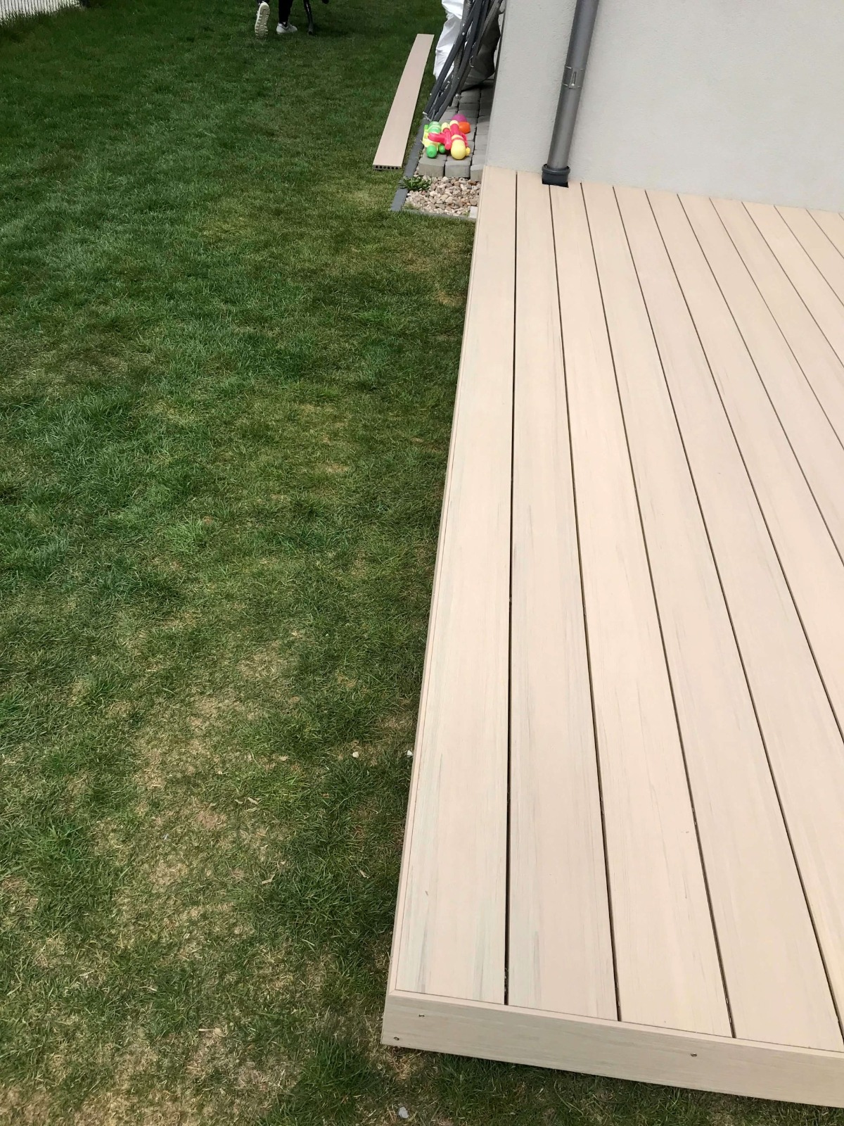 Terrace arrangement - Composite decking board Premium Ecru