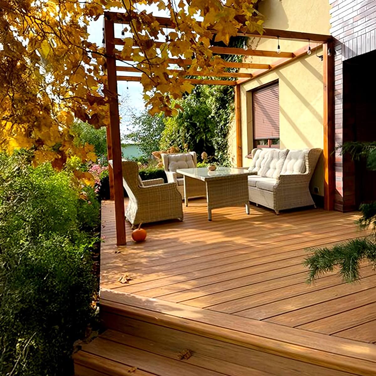 Composite Terrace with Premium Amber Decking – A Stylish Project with Atmospheric Lighting
