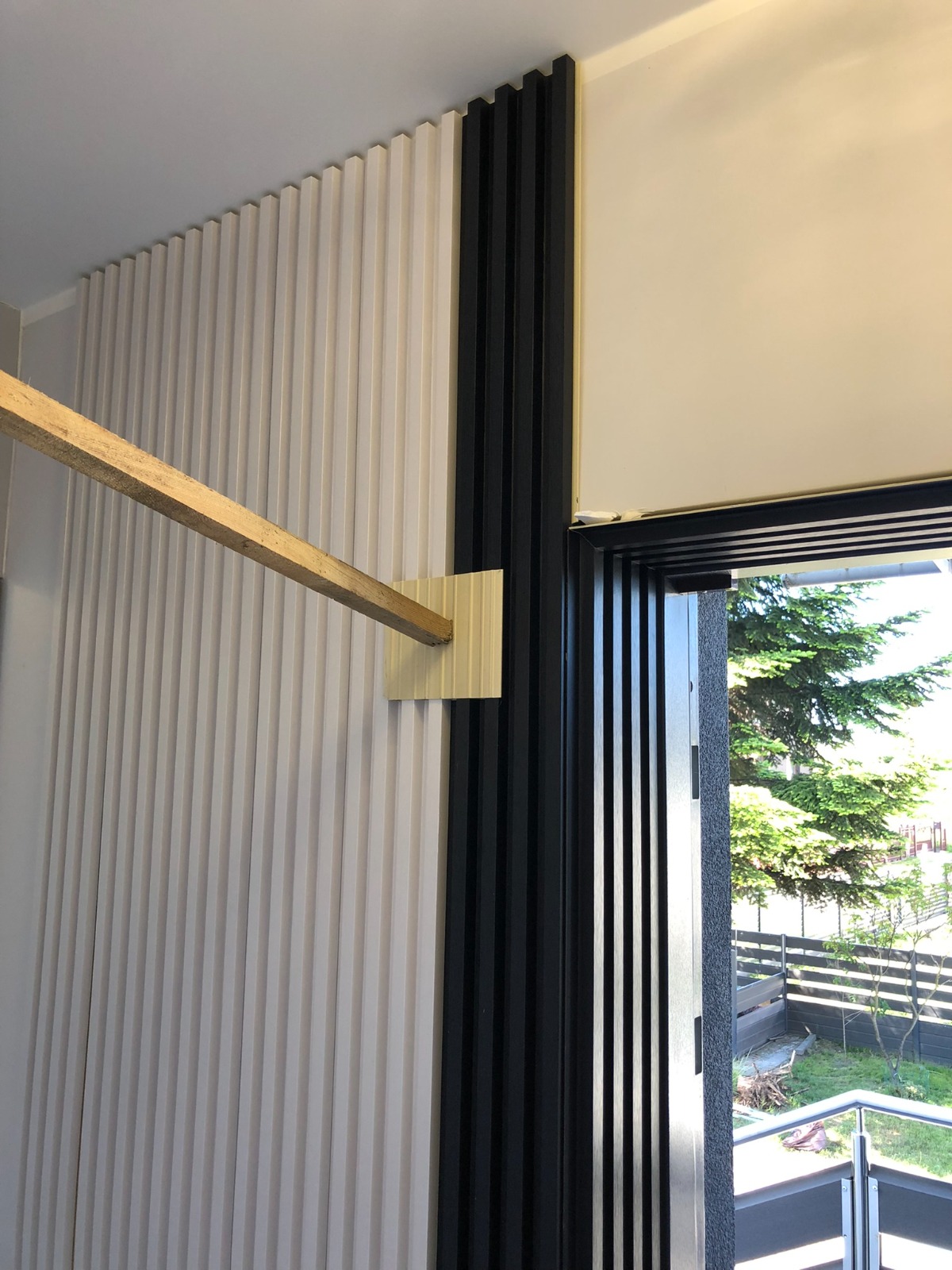 Installation of interior wall panels - Interior Slatted Wall Panels Satin White & Black