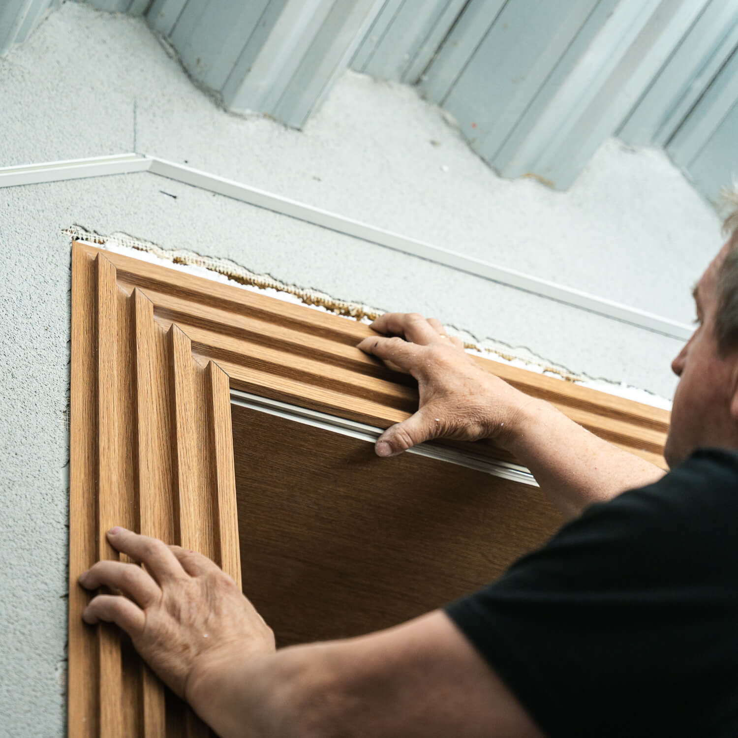 SPC wall panels in practice – installation in the Liderwood office