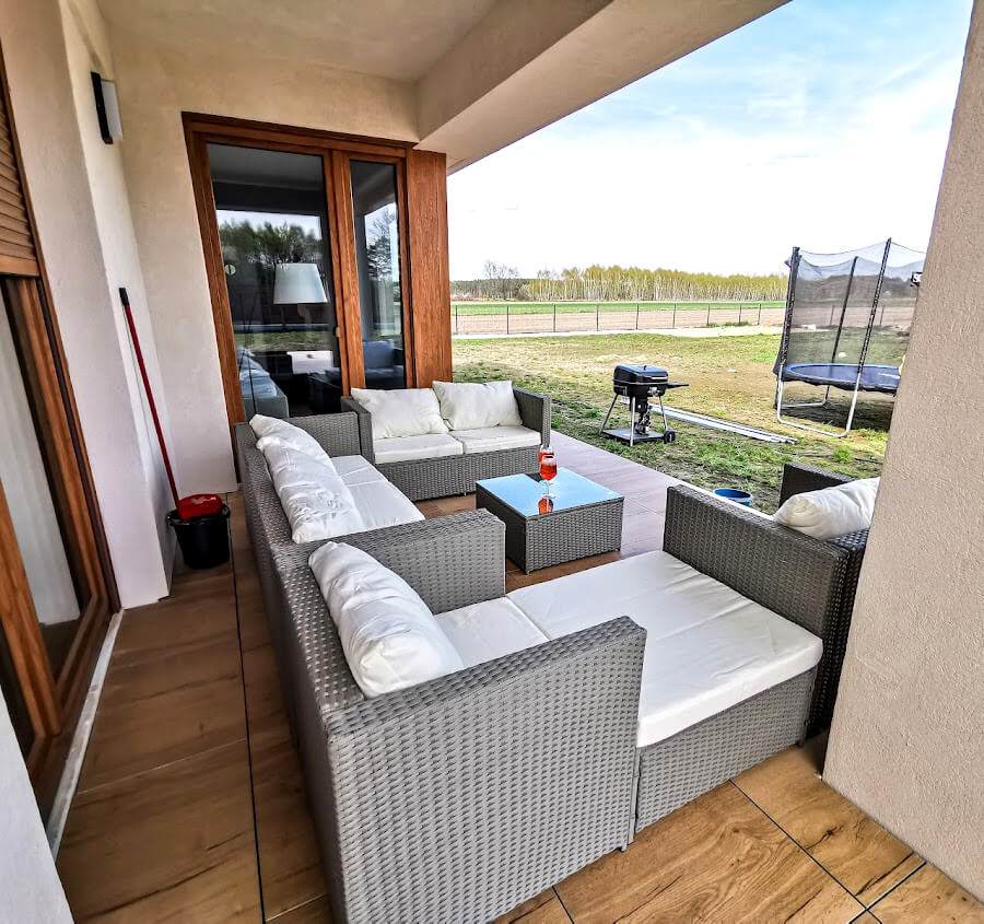 Terrace made of woodgrain stoneware tile Forest Ylm