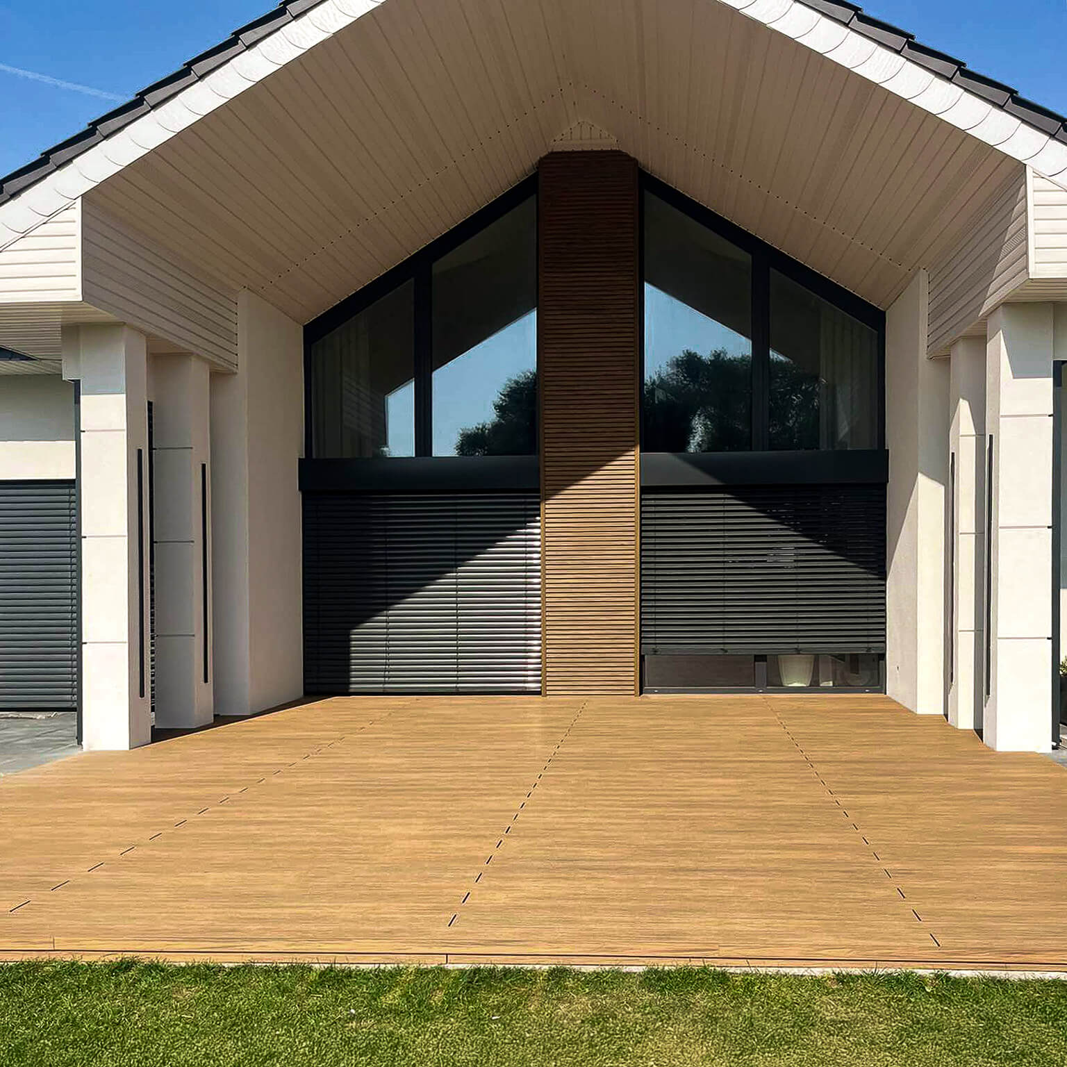 Terrace and Facade with Winchester Oak Composite Boards – Modern Consistency in Style