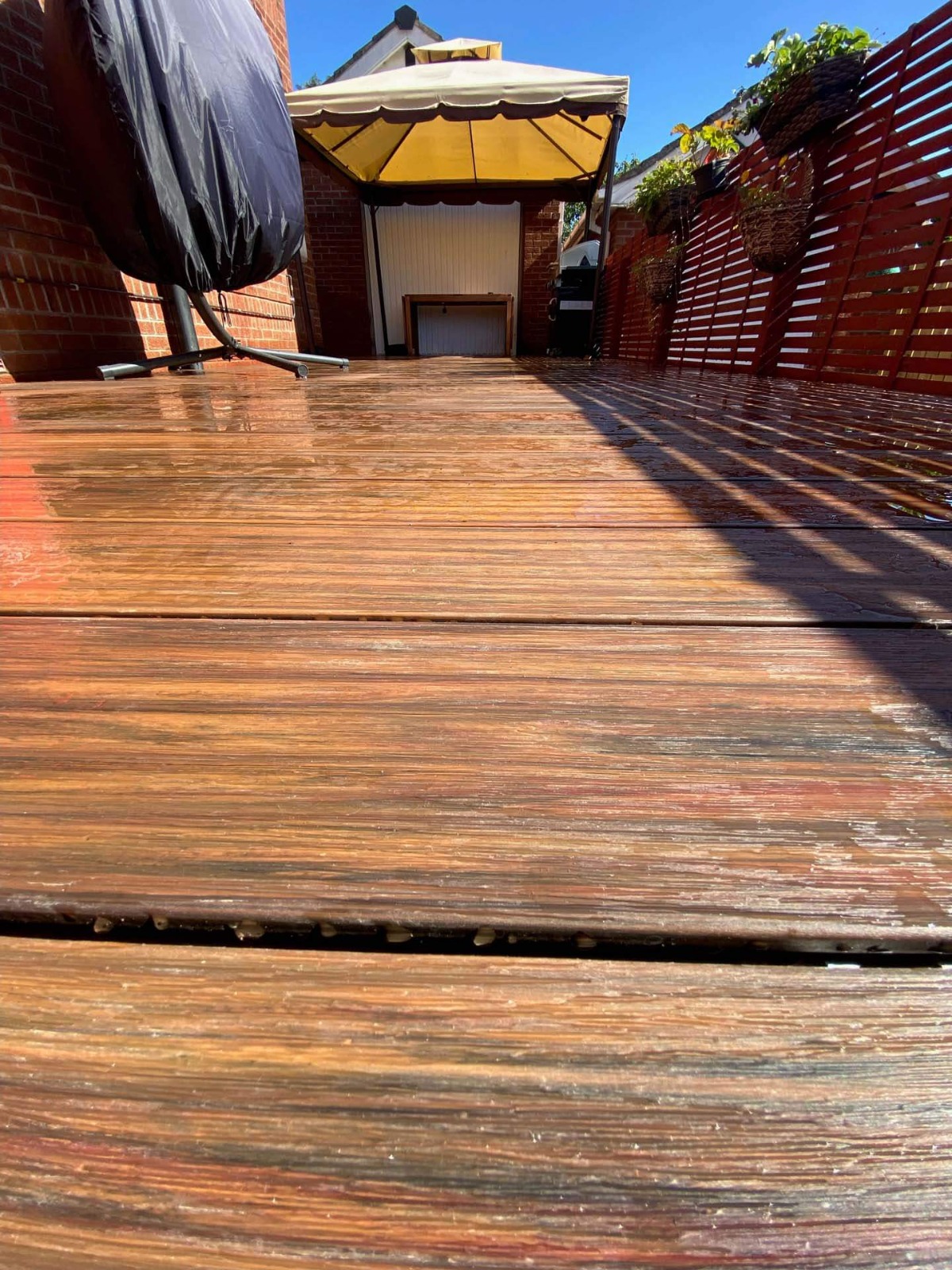 Terrace with stairs made of Redwood Premium Decking Board