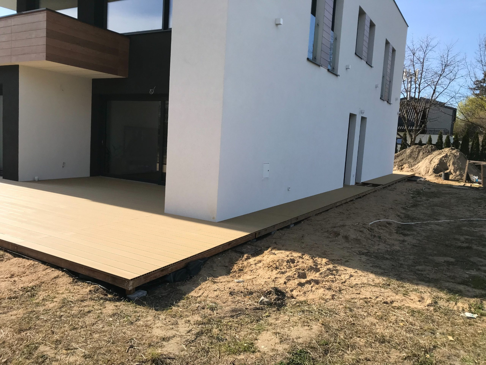 Standard Honey Teak terrace – a functional space around the home