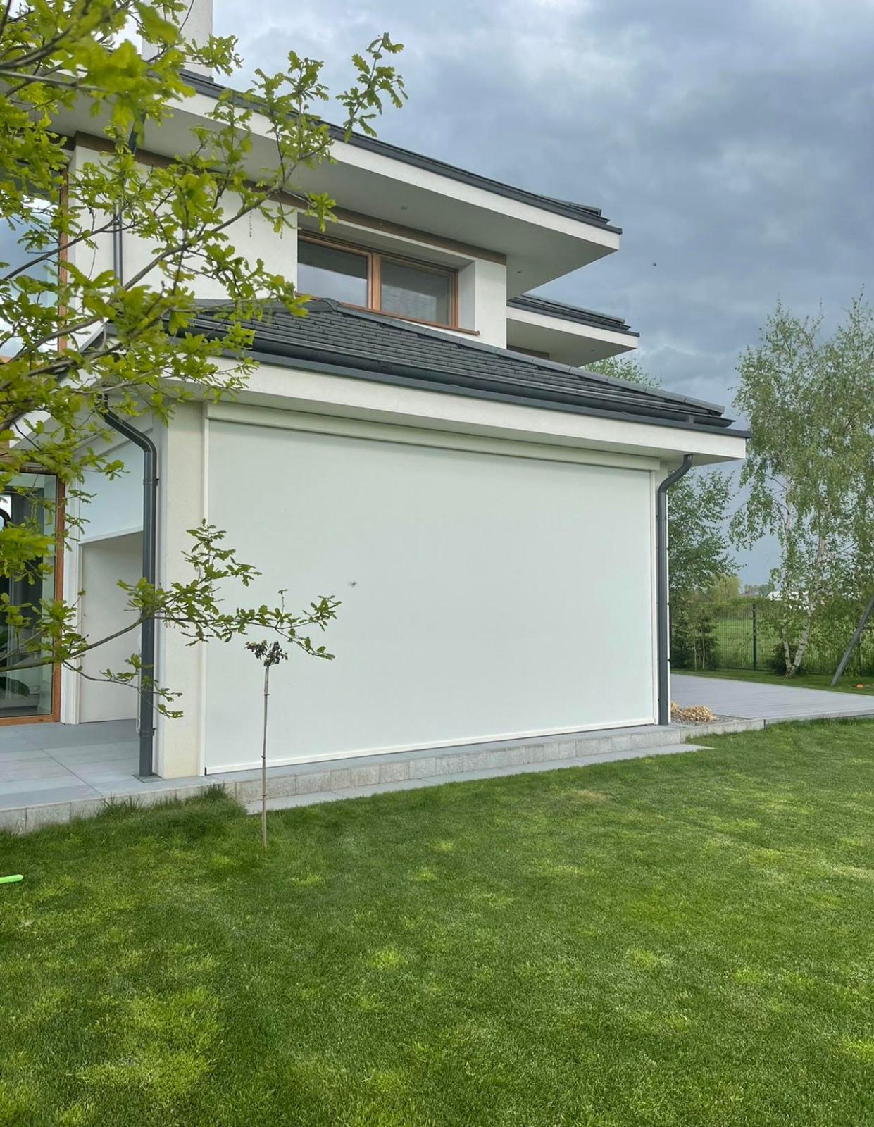 Standard Light Grey terrace – lightness that makes an impression