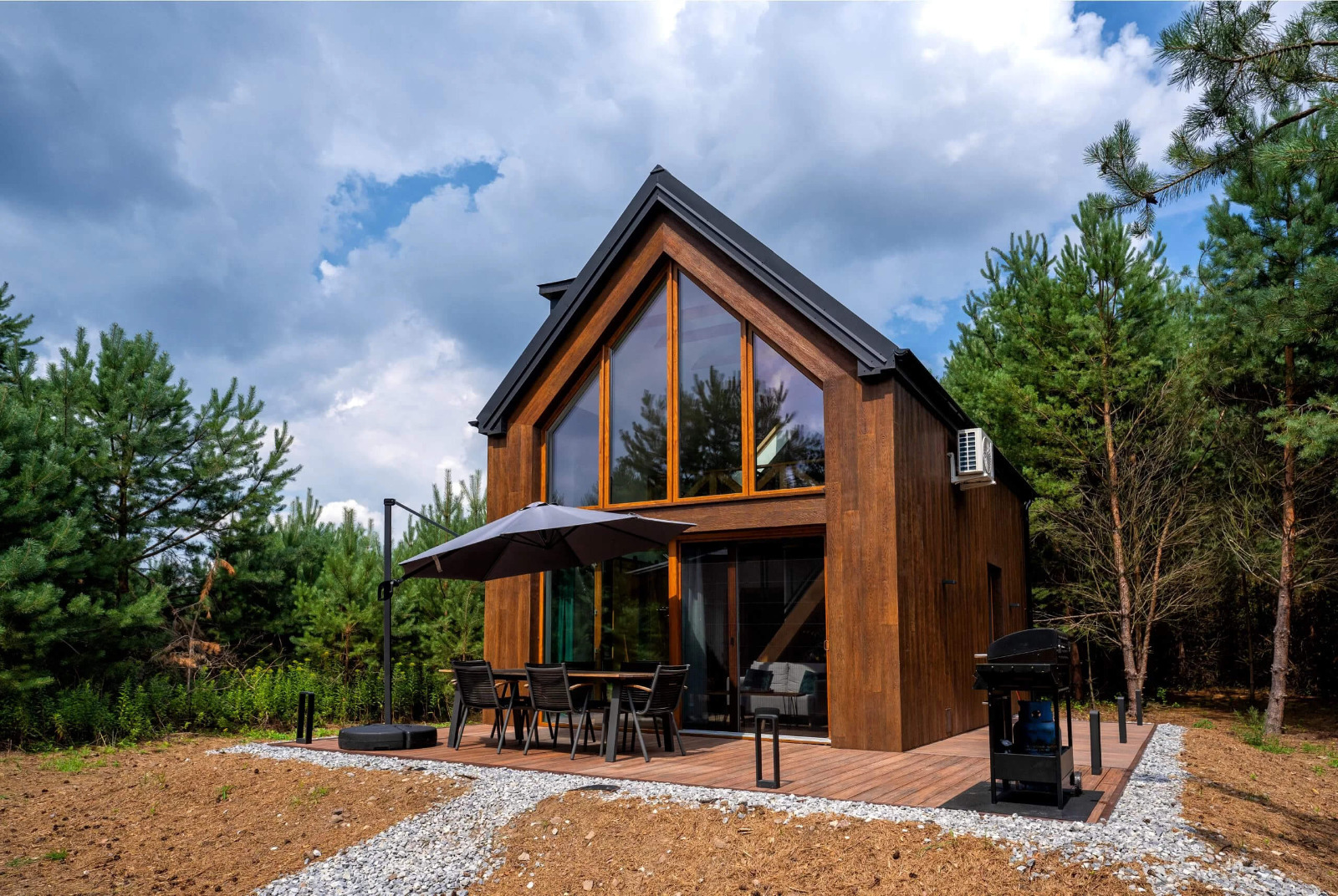 Terrace made of composite decking board Premium Redwood