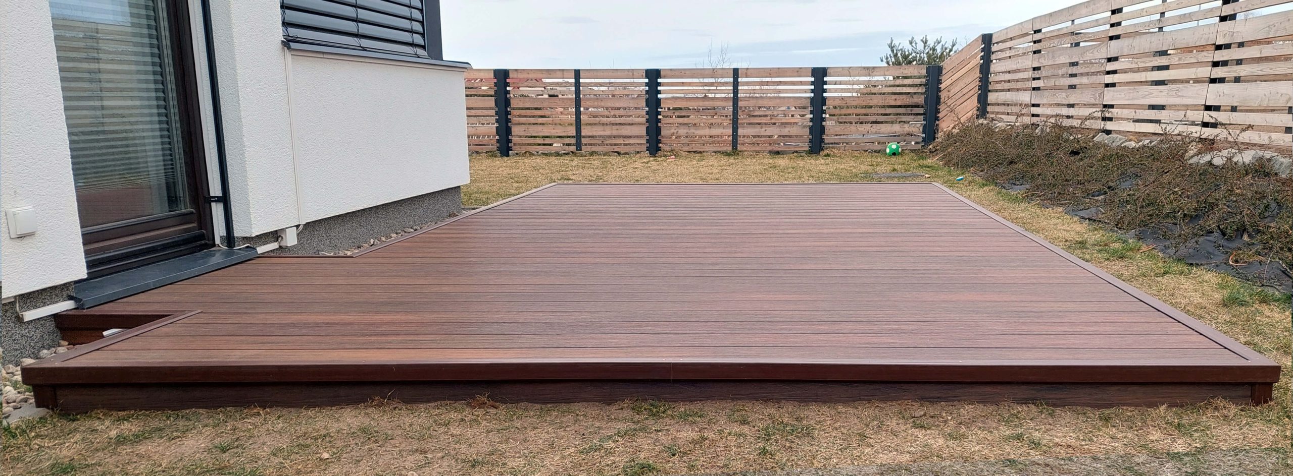Large terrace - WPC Decking Board Premium Redwood