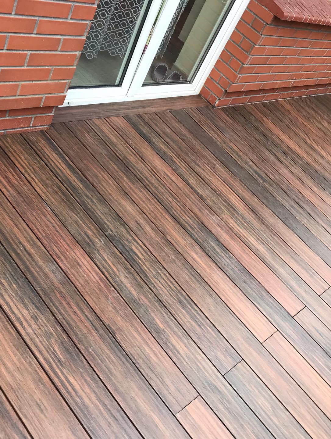 Large terrace with stairs - WPC Decking Board Premium Redwood