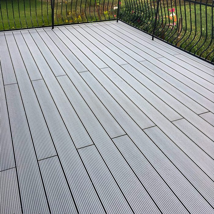 realizacja z deski kompozytowej tarasowej standard szary -3