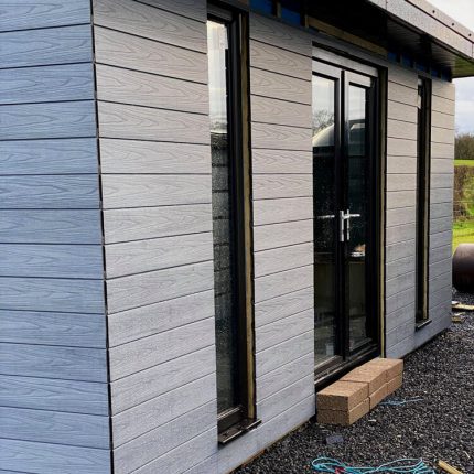 bungalow-Premium-Composite-Cladding-Board-Gray-Wroclaw-5