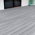 realizacja tarasu z deski kompozytowej solid premium light gray