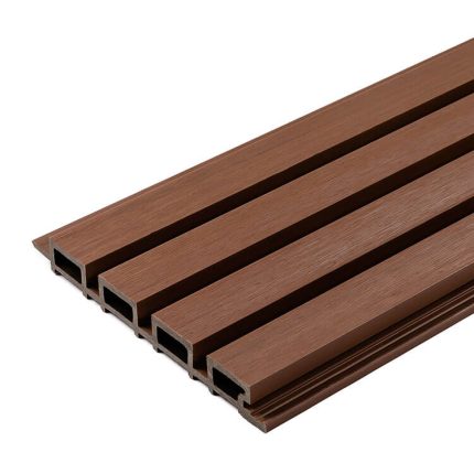 Premium Composite Slatted Cladding Board Redwood – length 2,9 m